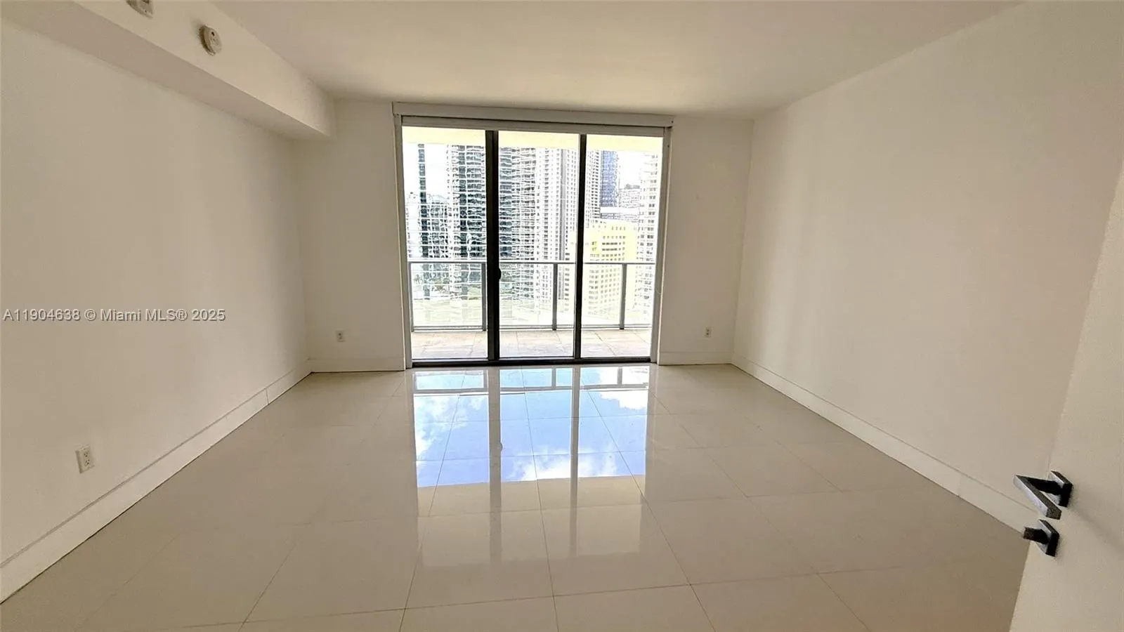 1300 Brickell Bay Dr, #2300