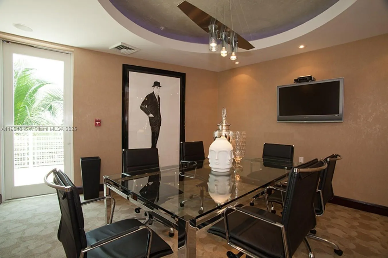 253 NE 2nd St, #3302