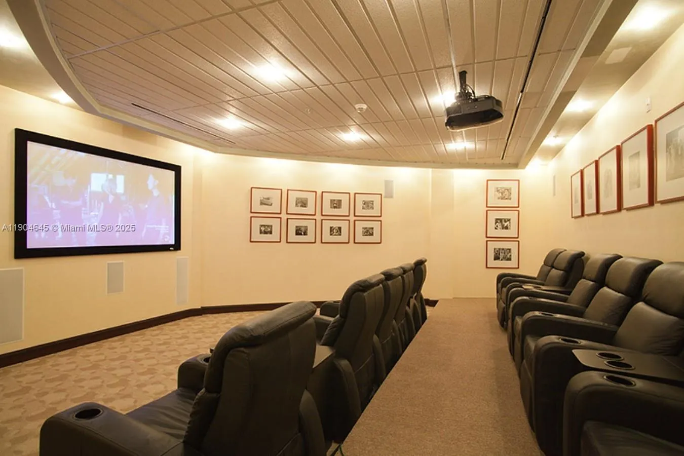 253 NE 2nd St, #3302