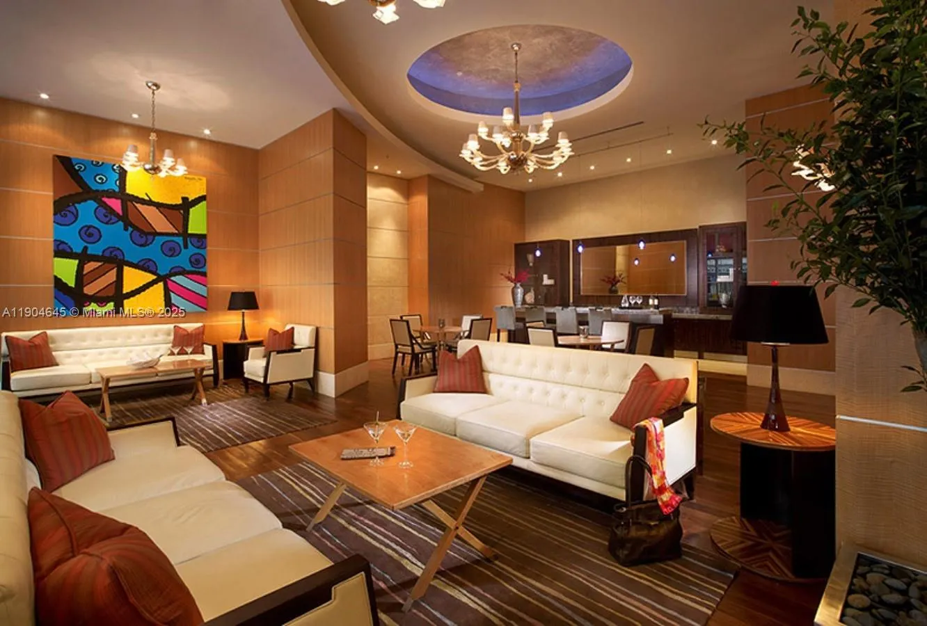 253 NE 2nd St, #3302