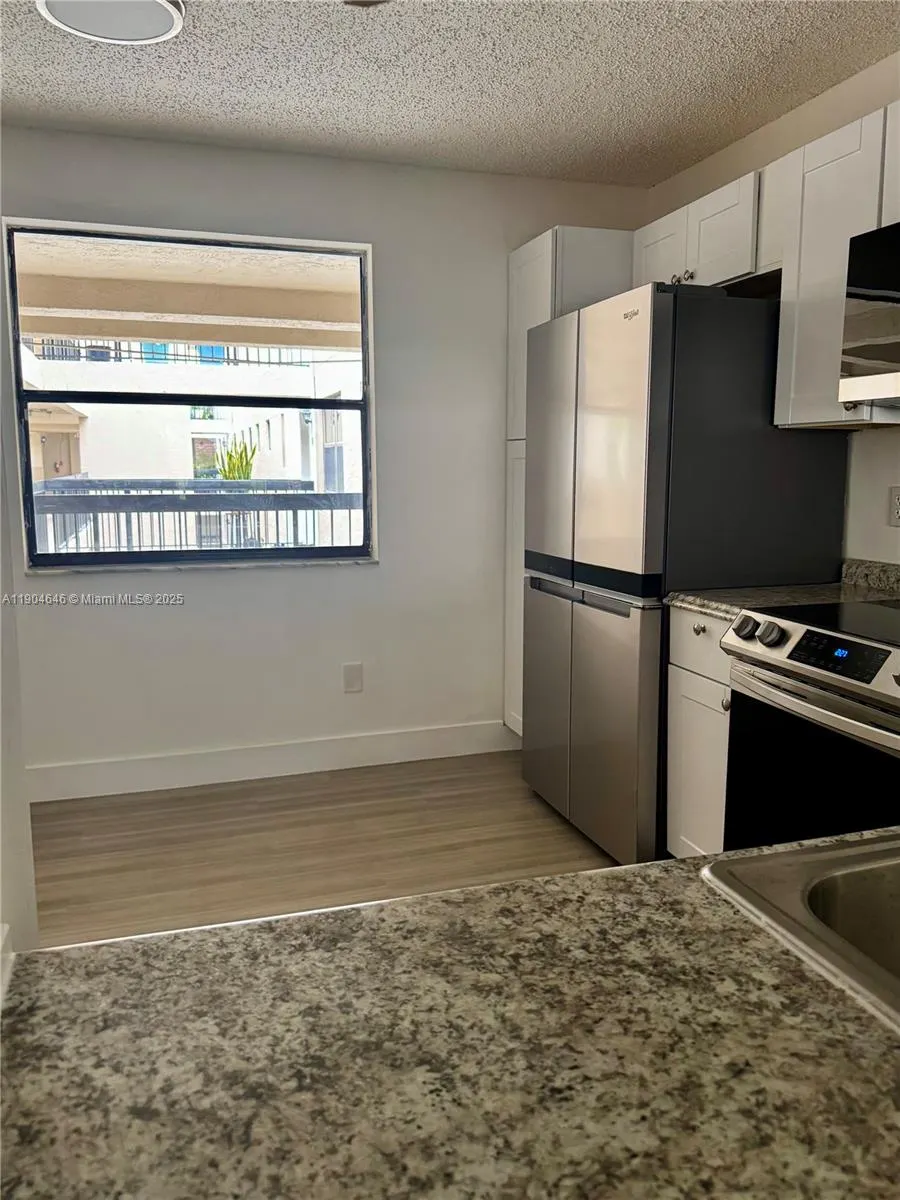 605 Ives Dairy Rd, #306-7