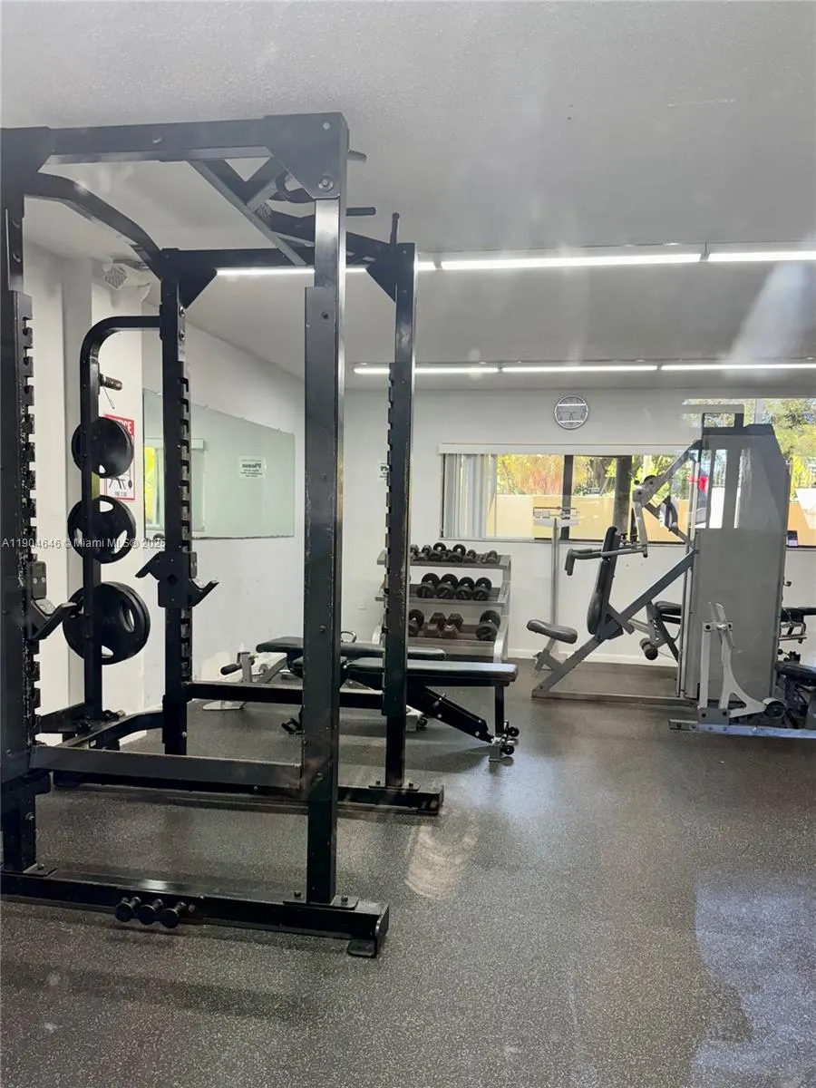 605 Ives Dairy Rd, #306-7