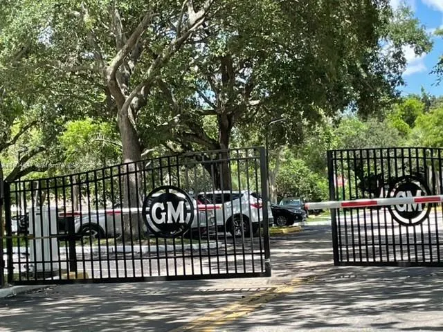 10125 W Sunrise Blvd, #104