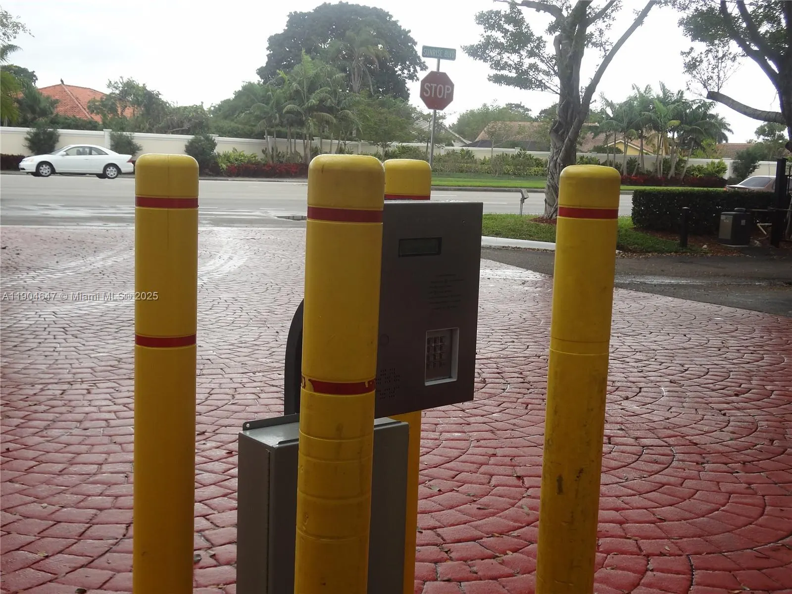 10125 W Sunrise Blvd, #104