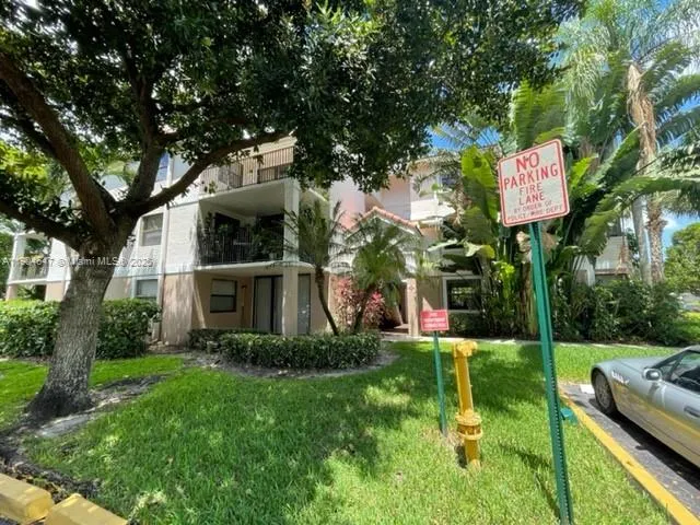 10125 W Sunrise Blvd, #104