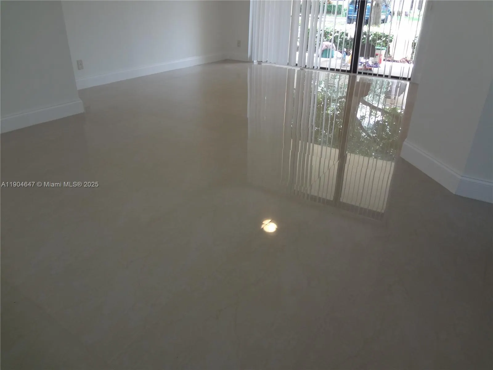 10125 W Sunrise Blvd, #104