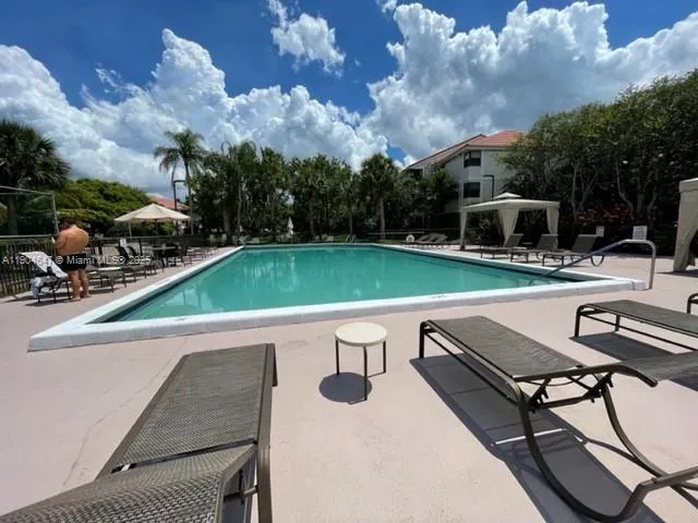 10125 W Sunrise Blvd, #104