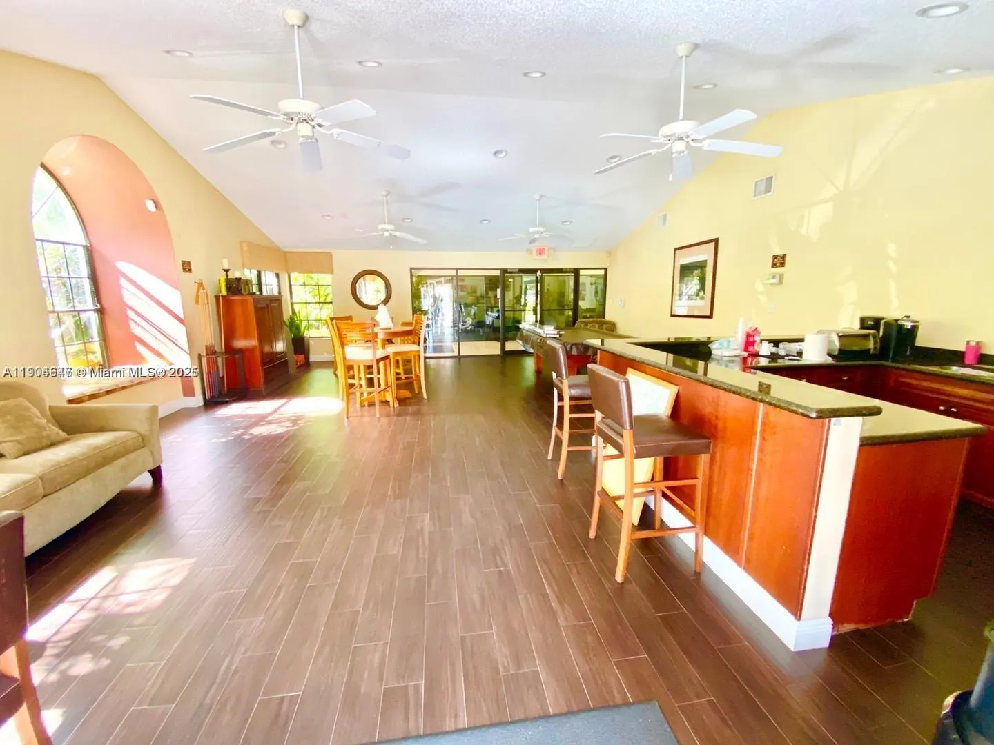 10125 W Sunrise Blvd, #104