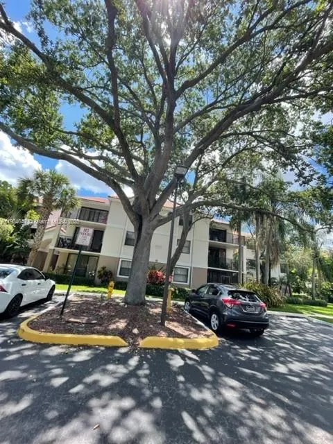 10125 W Sunrise Blvd, #104