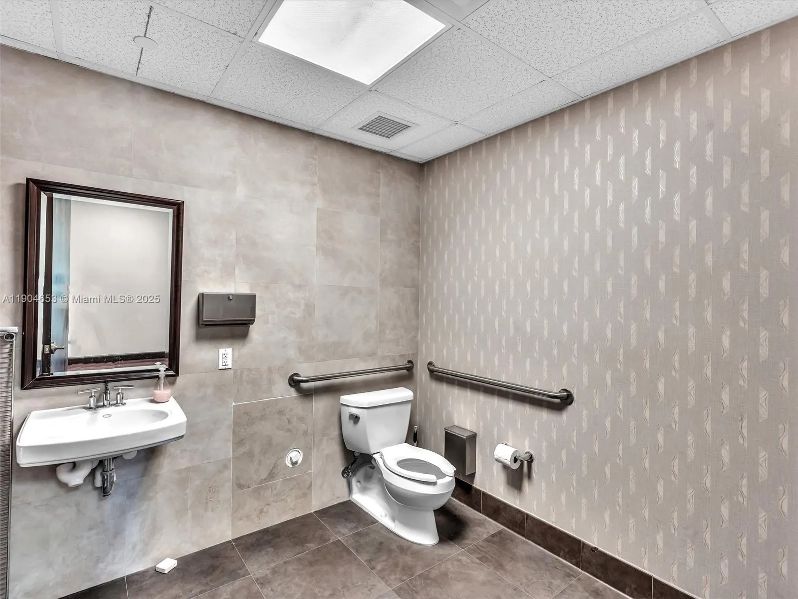 20900 NE 30th Ave, #207