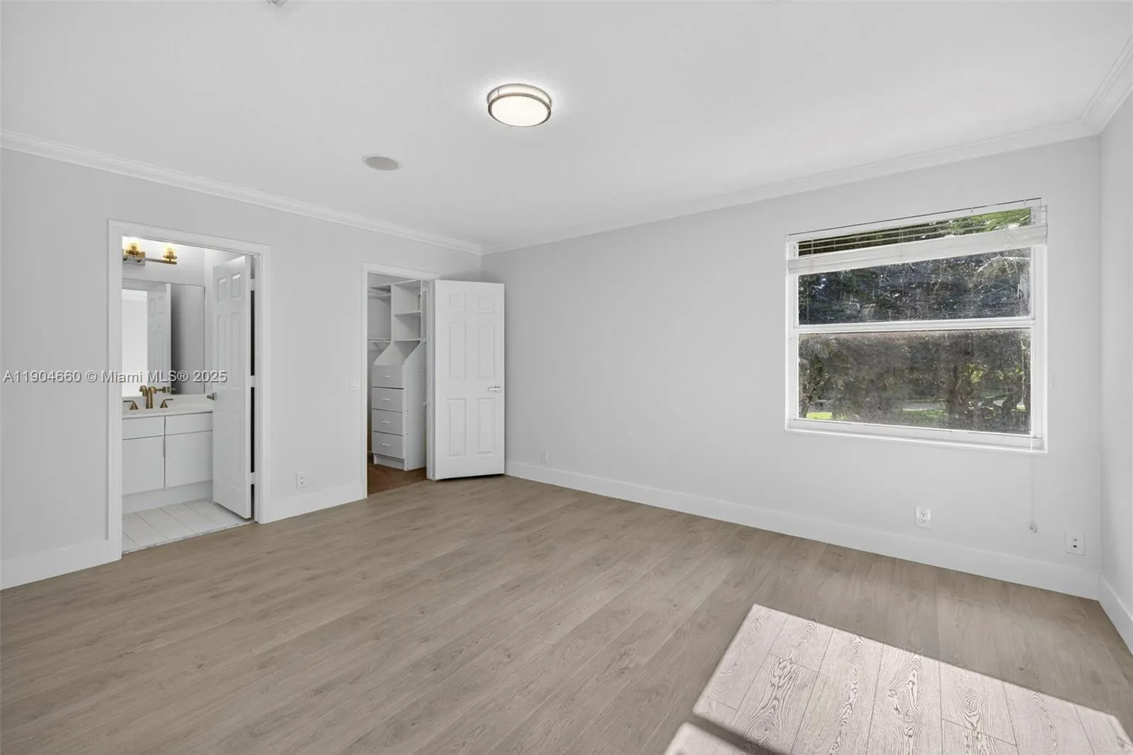 1781 Harbor Pointe Cir