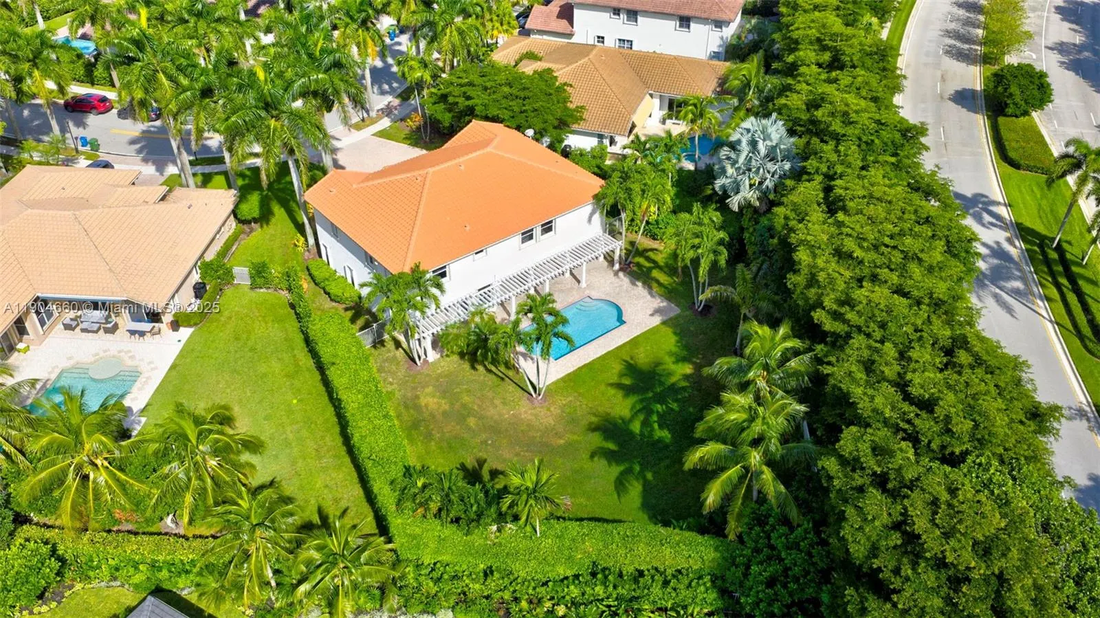 1781 Harbor Pointe Cir