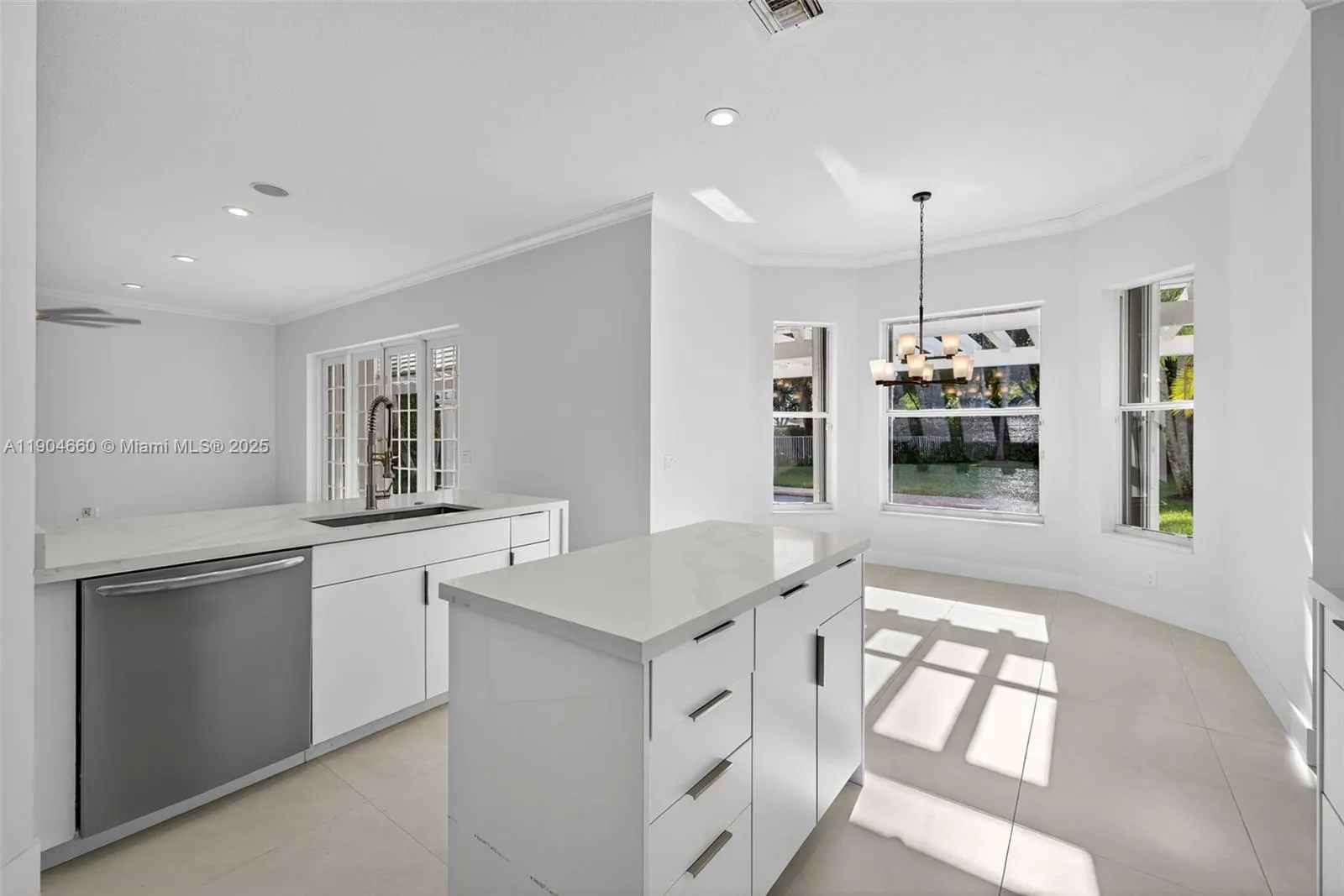 1781 Harbor Pointe Cir