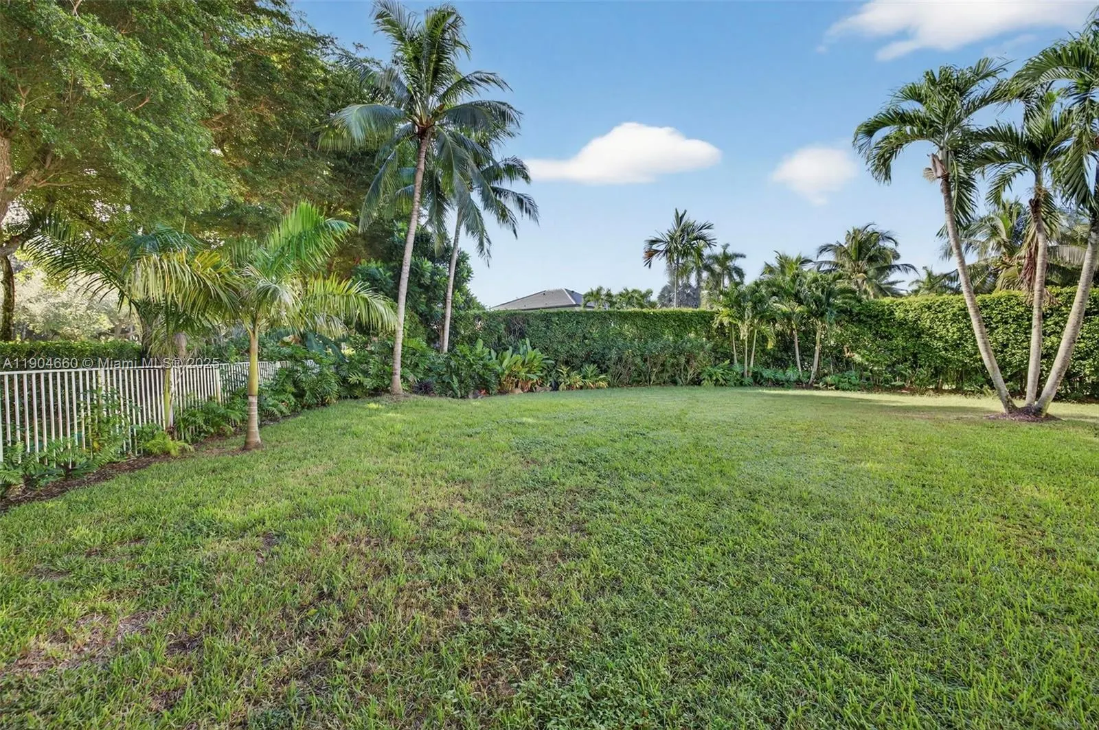 1781 Harbor Pointe Cir