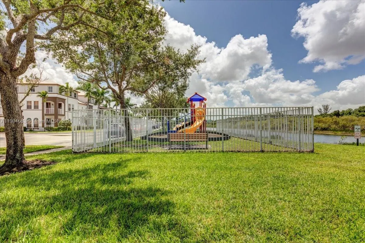 4465 SW 160th Ave, #204