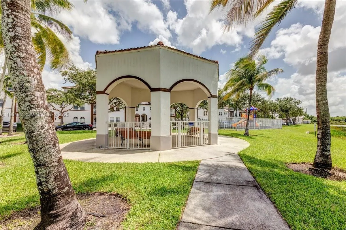 4465 SW 160th Ave, #204