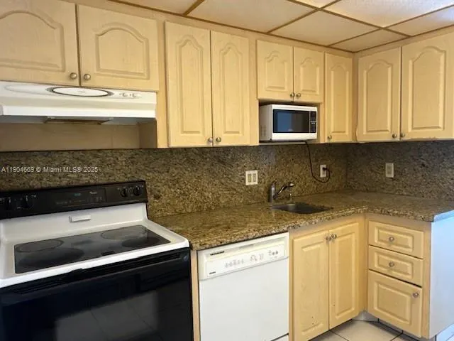 3675 N Country Club Dr, #210