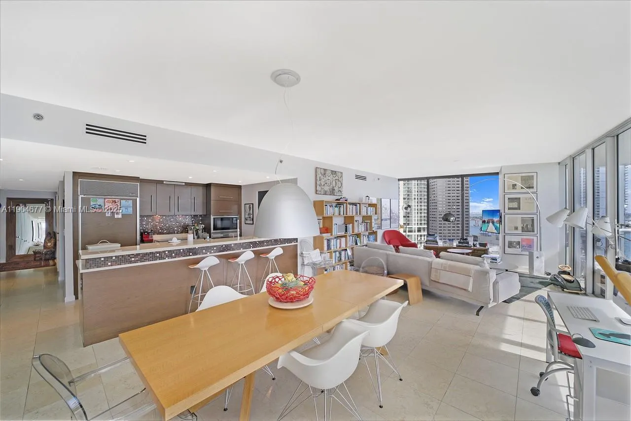 465 Brickell Ave, #2001