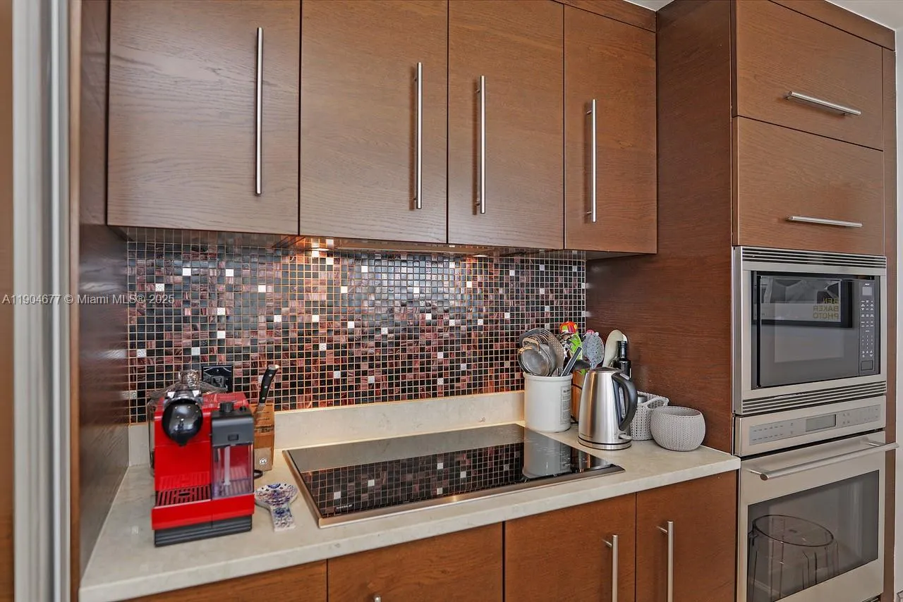 465 Brickell Ave, #2001