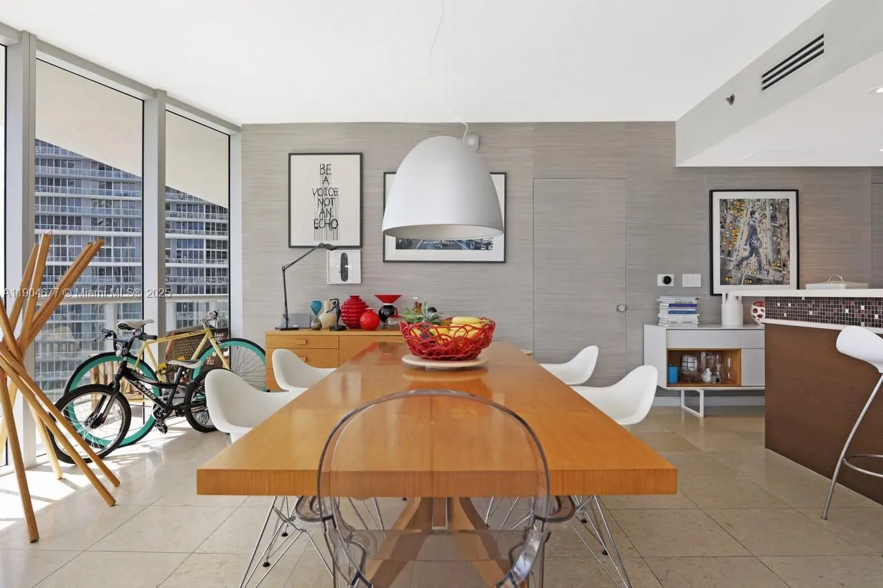 465 Brickell Ave, #2001