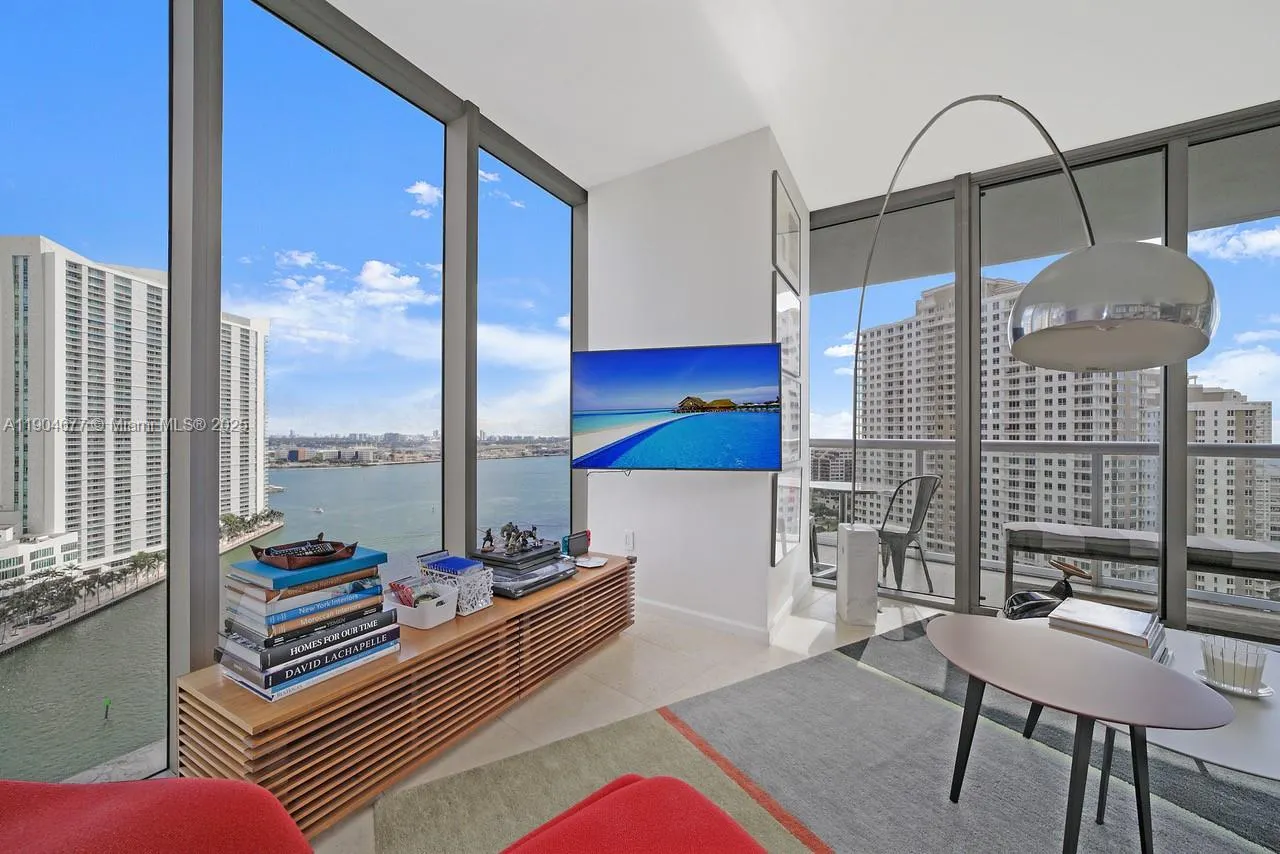 465 Brickell Ave, #2001