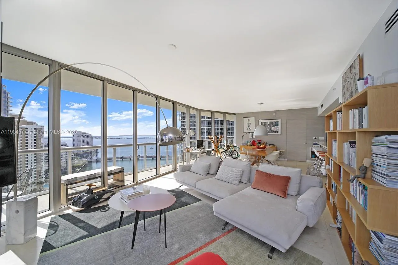 465 Brickell Ave, #2001