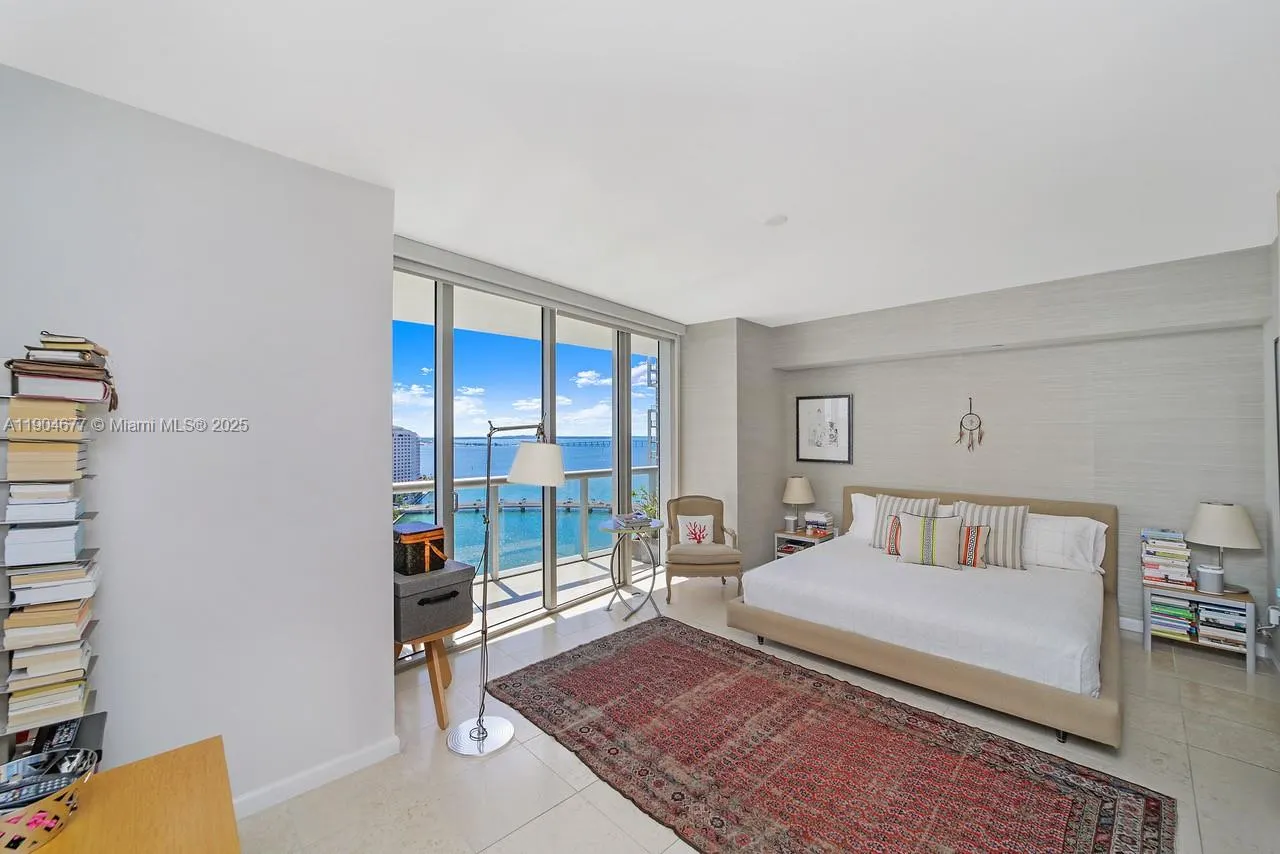 465 Brickell Ave, #2001