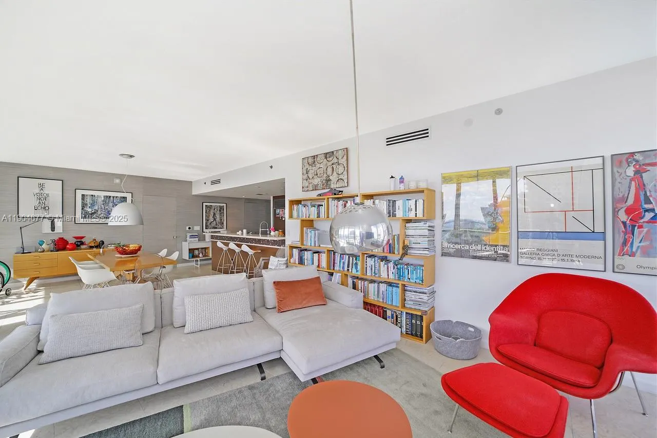 465 Brickell Ave, #2001