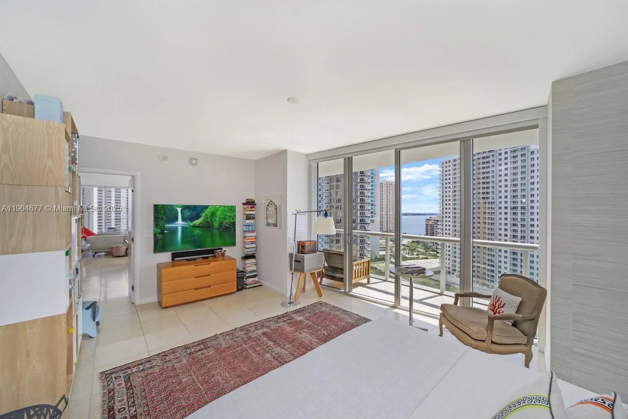 465 Brickell Ave, #2001