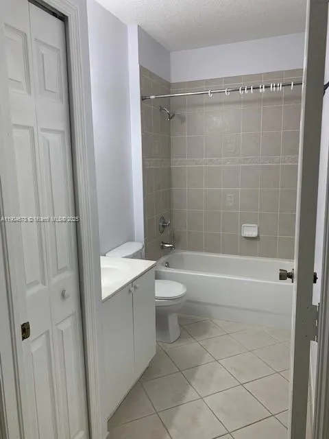 1176 NE 32nd Ave, #1176