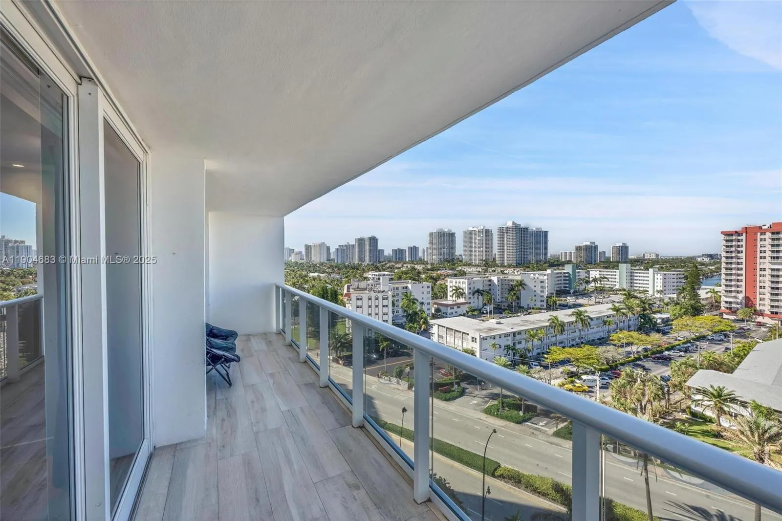 3140 S Ocean Dr, #1011