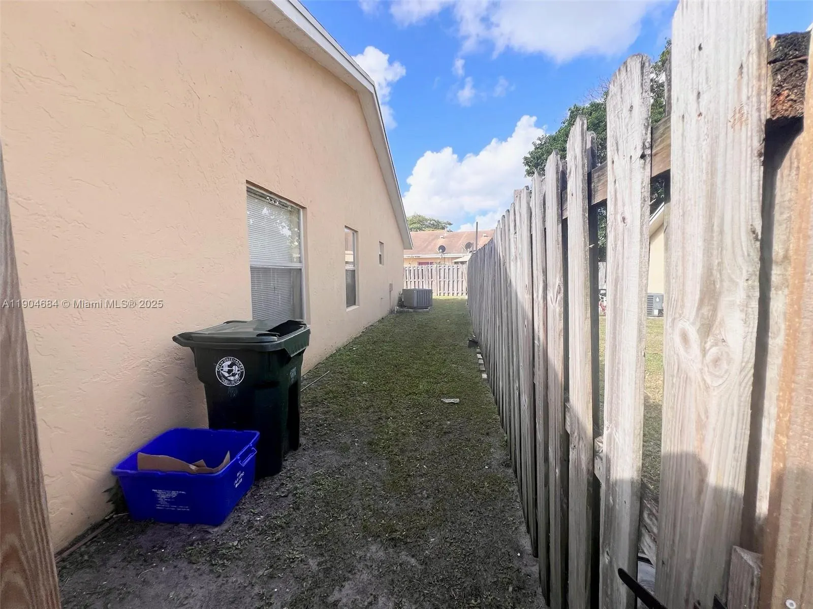 3737 Mil Lake Cir, #3737