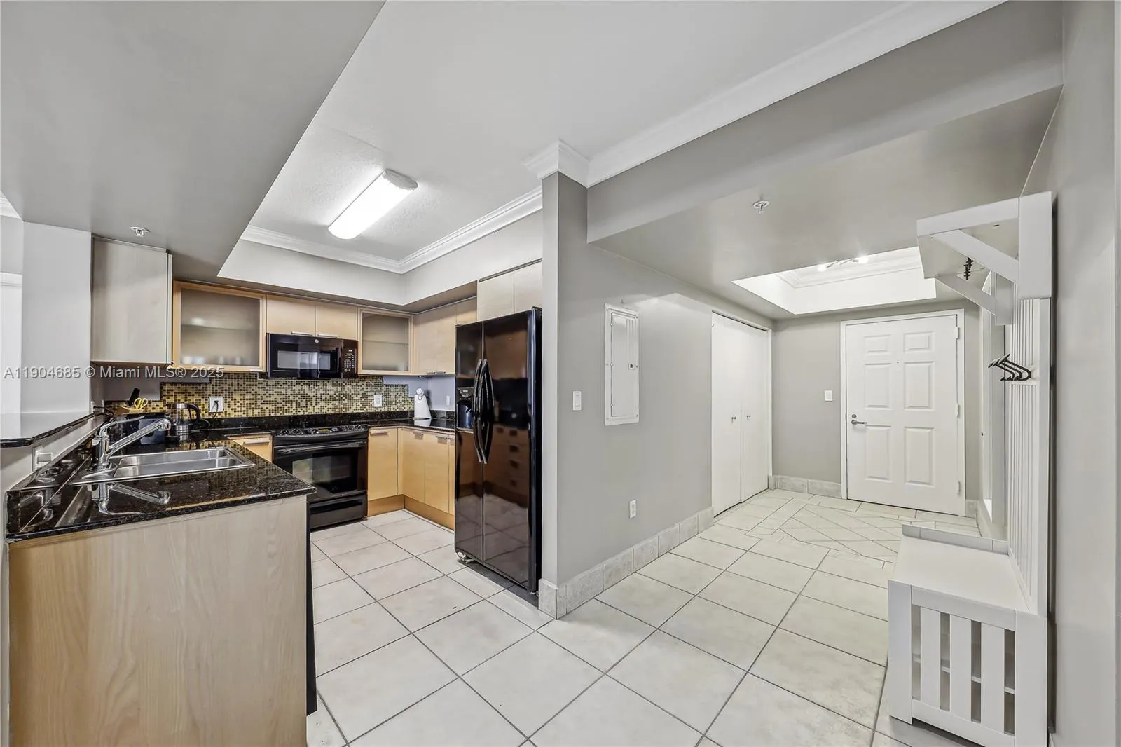 16699 Collins Ave, #2009