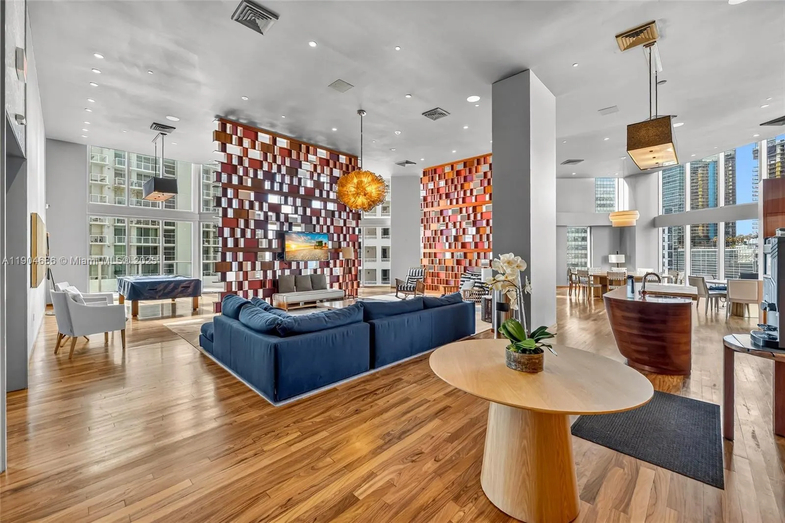 1300 Brickell Bay Dr, #2403