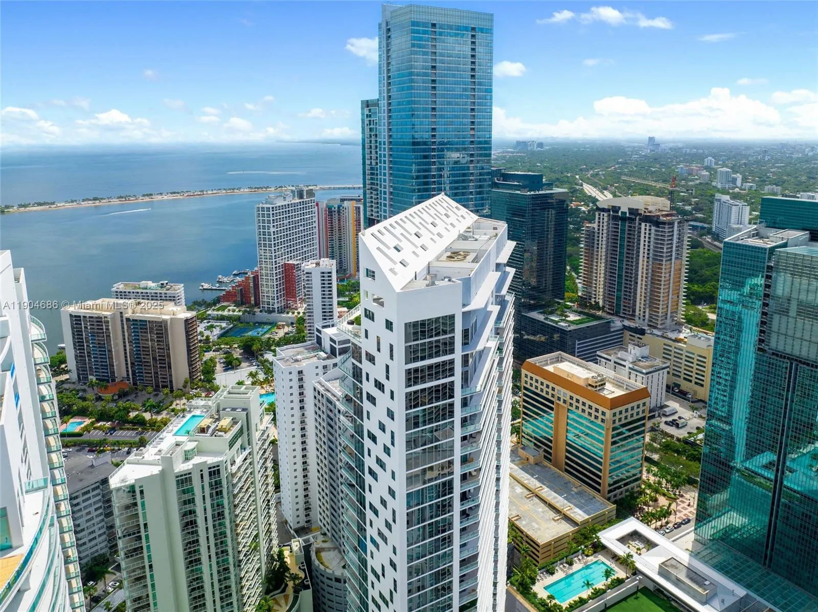 1300 Brickell Bay Dr, #2403