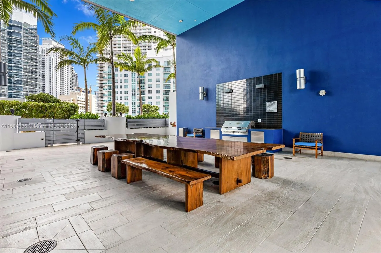 1300 Brickell Bay Dr, #2403