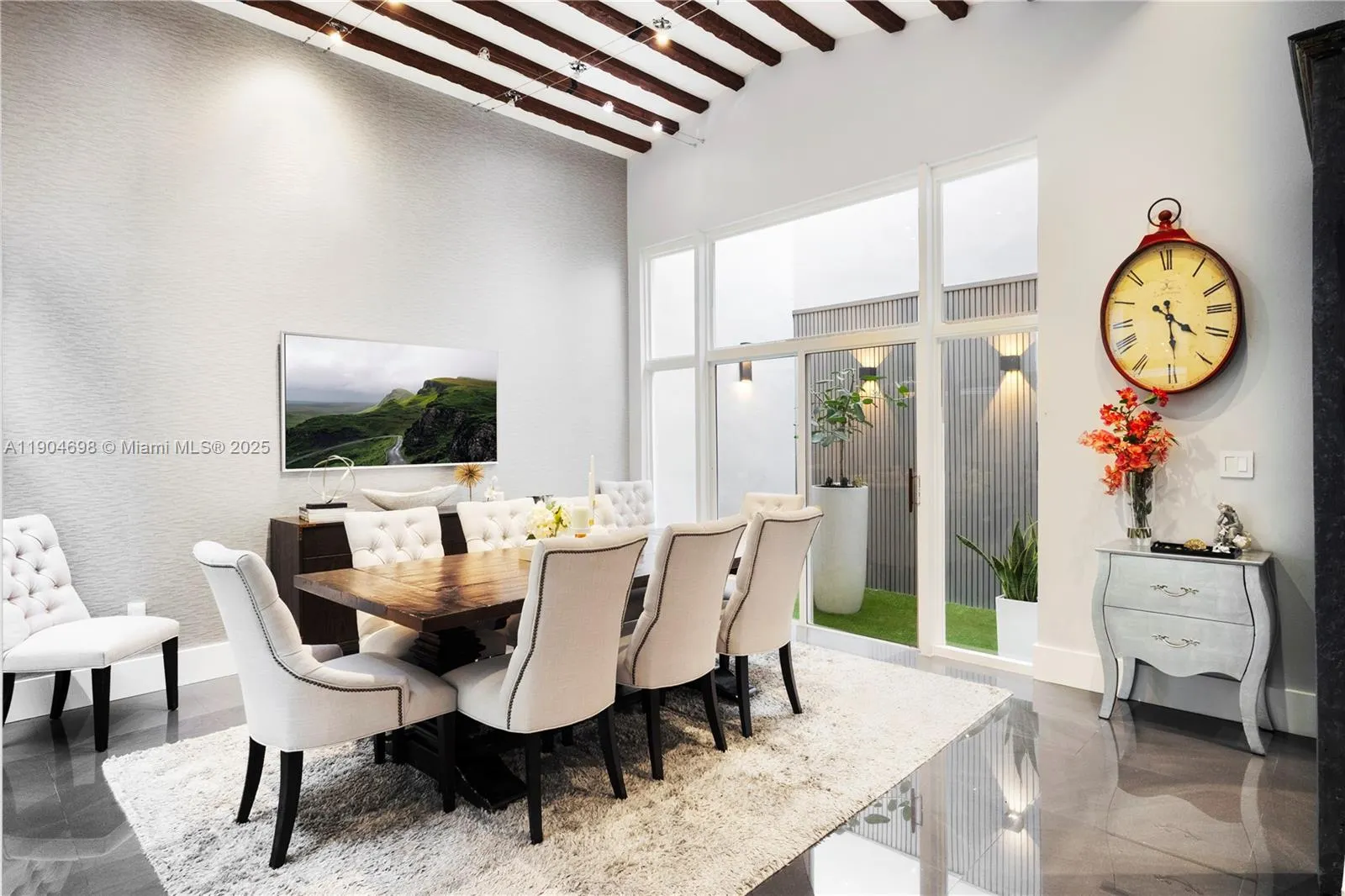 9320 NW 48th Doral Ter