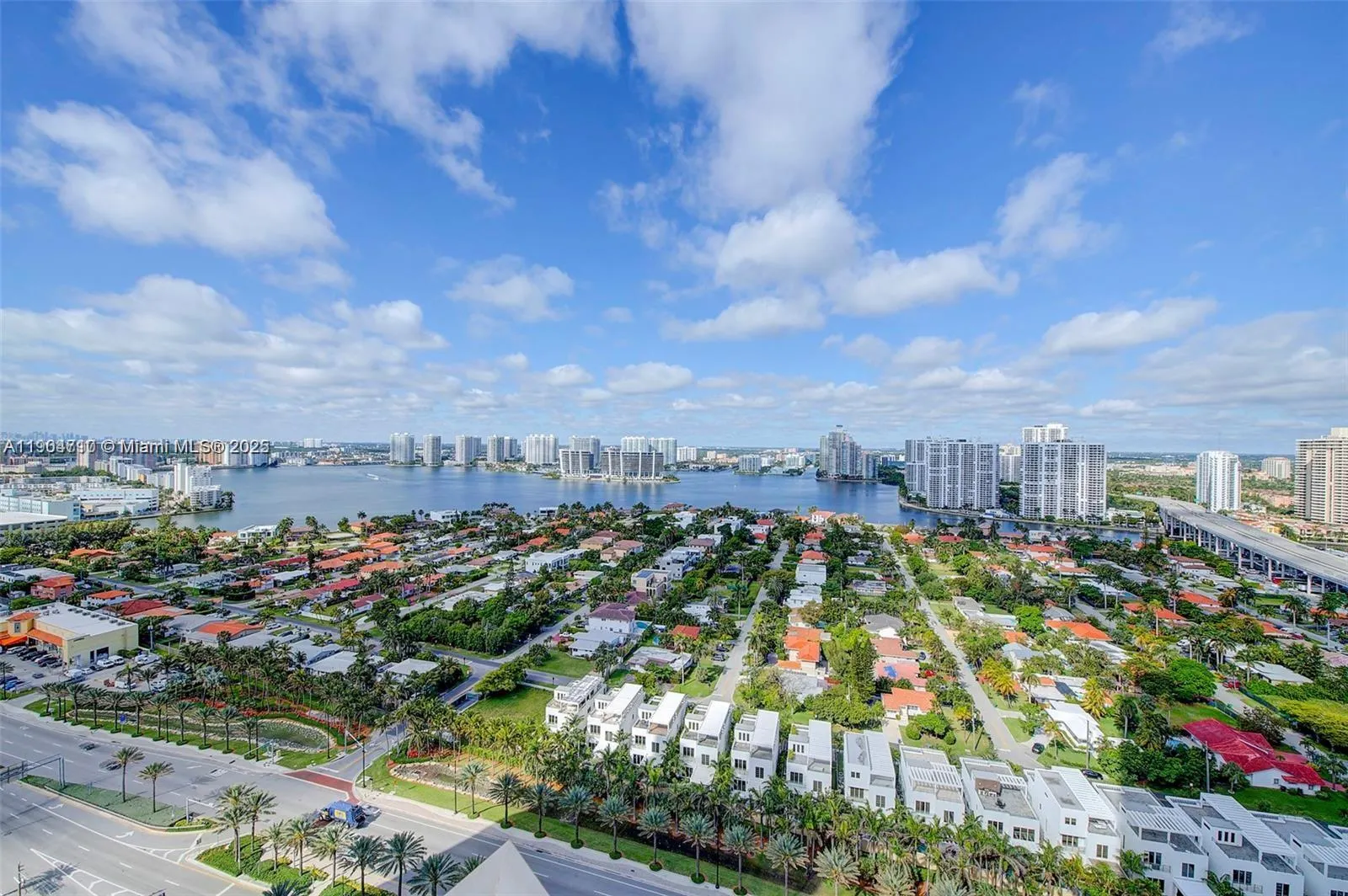 18975 Collins Ave, #2205