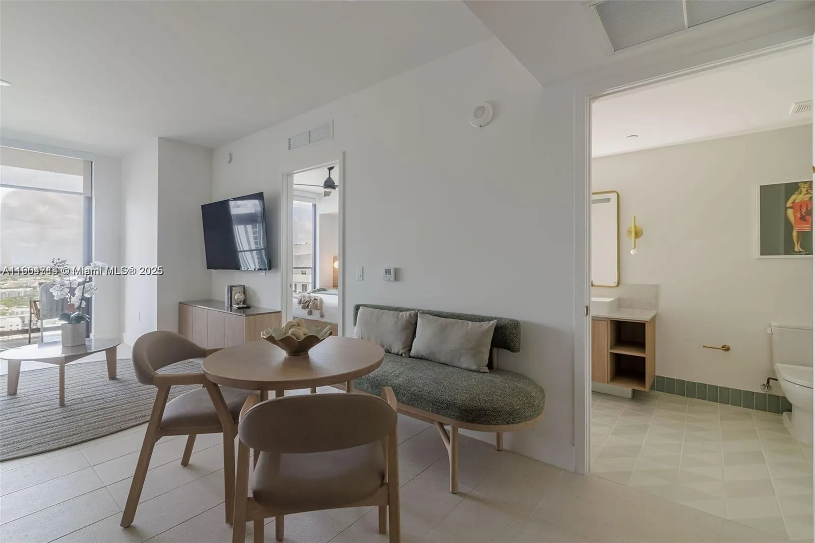 159 NE 6th St, #2404