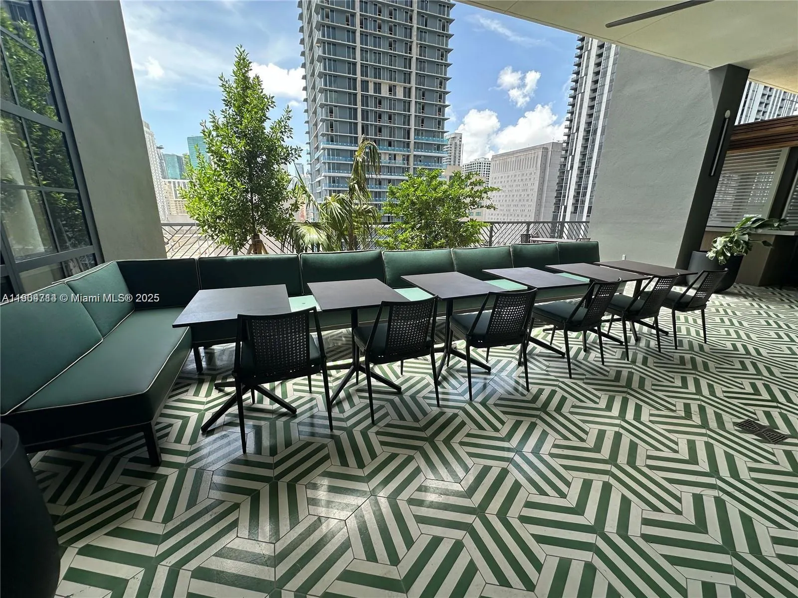 159 NE 6th St, #2404