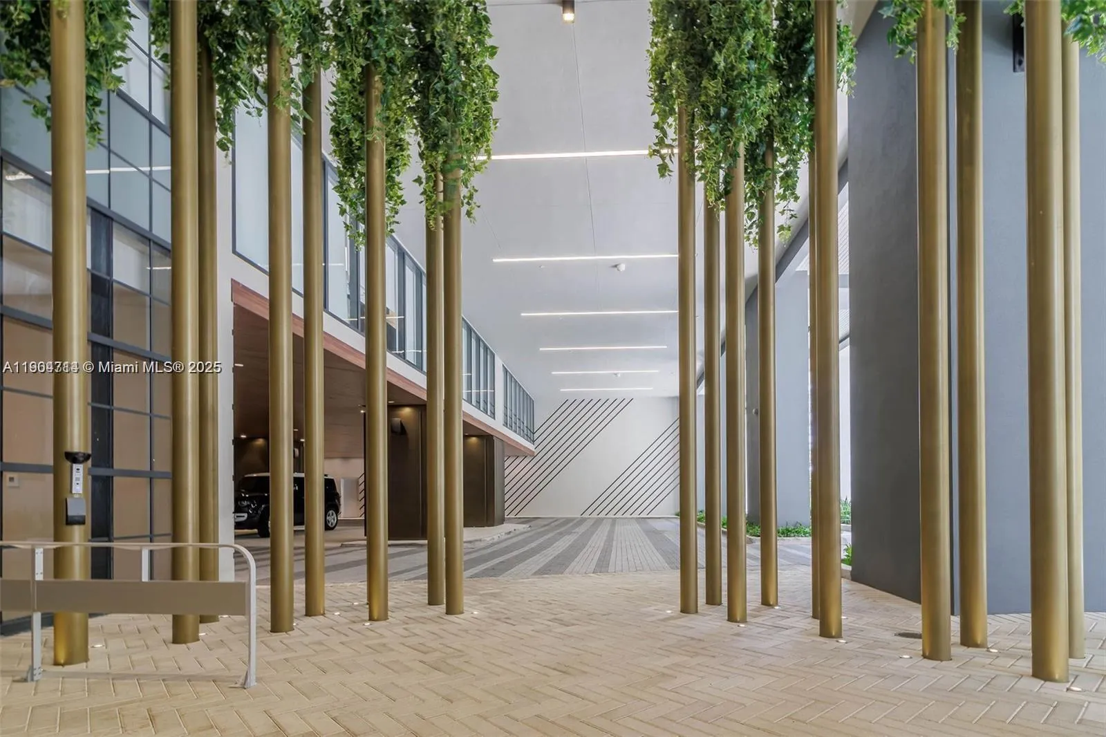 159 NE 6th St, #2404