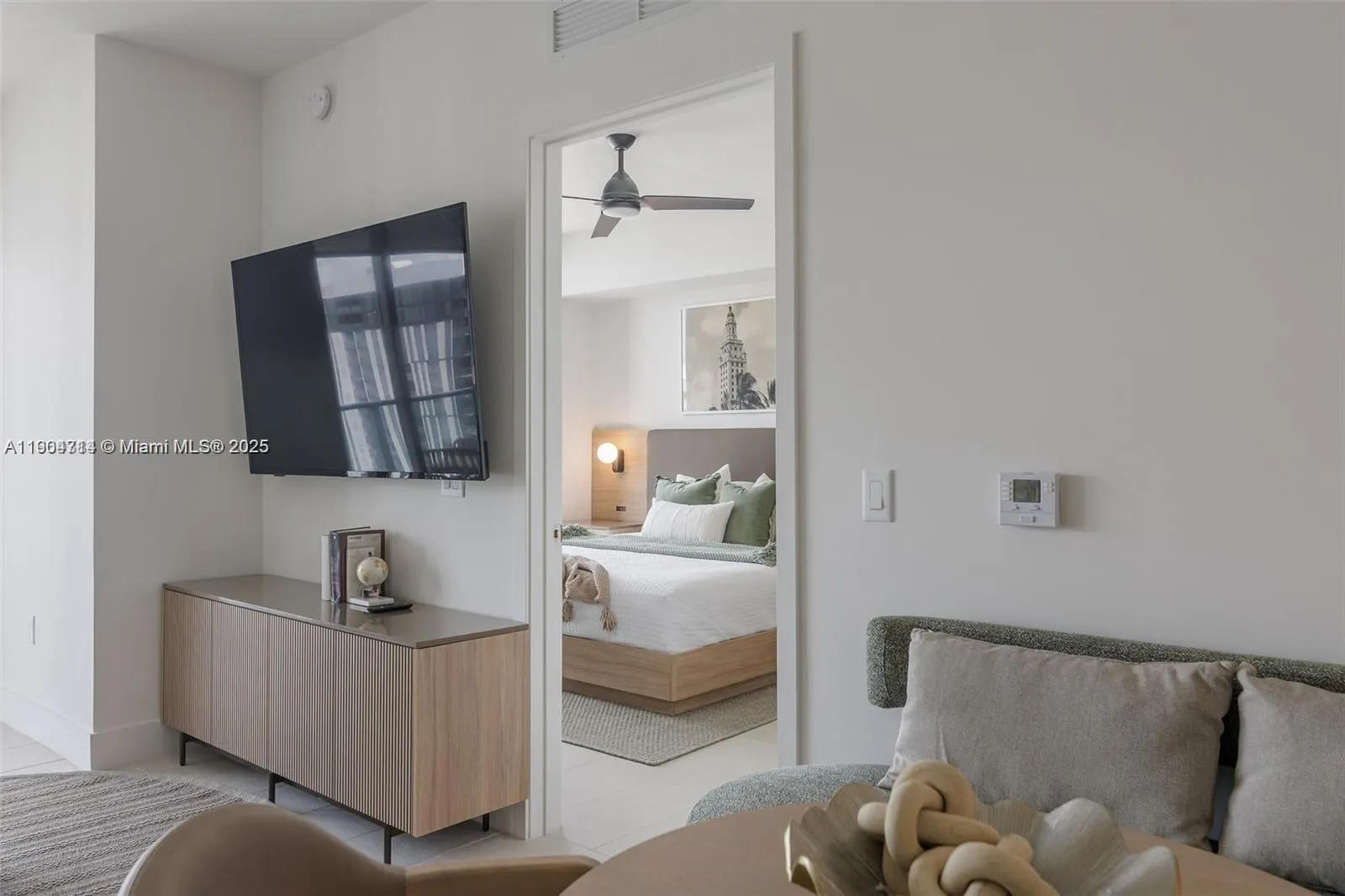 159 NE 6th St, #2404