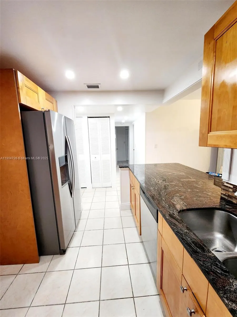 4384 NW 9th Ave, #19-1D