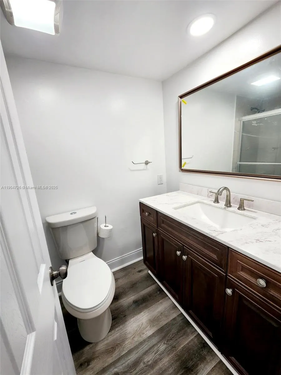 4384 NW 9th Ave, #19-1D