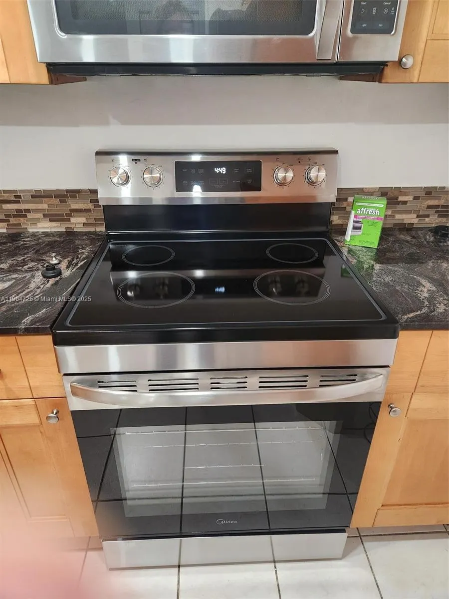 4384 NW 9th Ave, #19-1D