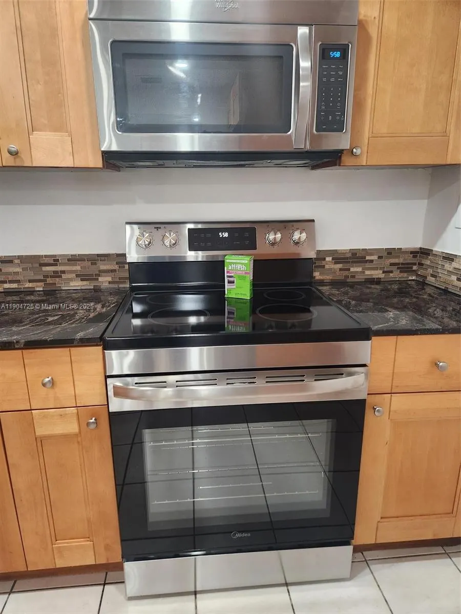 4384 NW 9th Ave, #19-1D