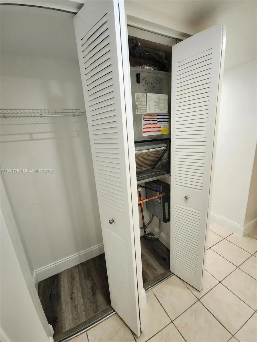 4384 NW 9th Ave, #19-1D