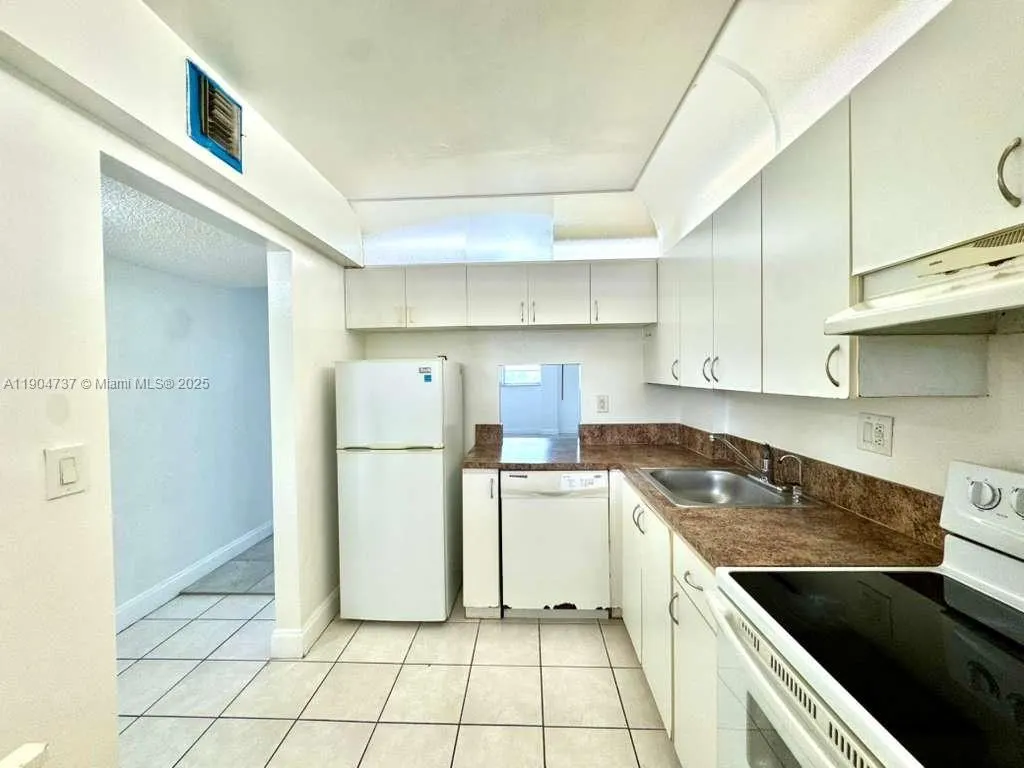 2903 N Miami Beach Blvd, #203