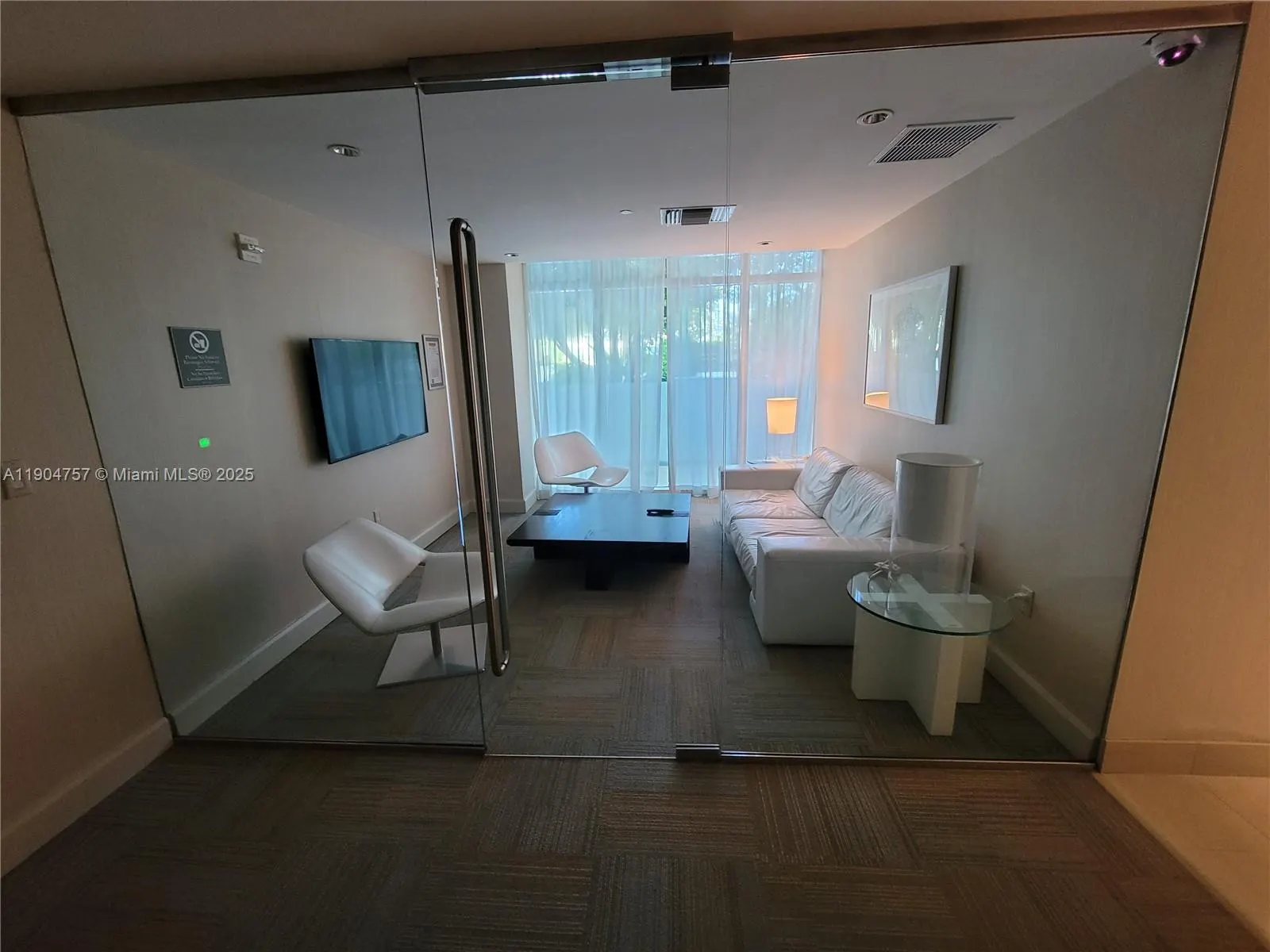 951 Brickell Ave, #3908