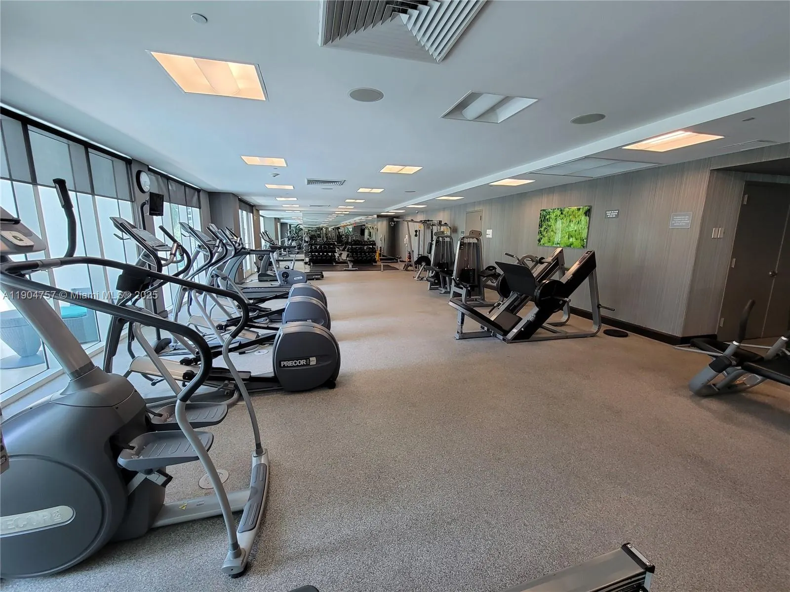 951 Brickell Ave, #3908